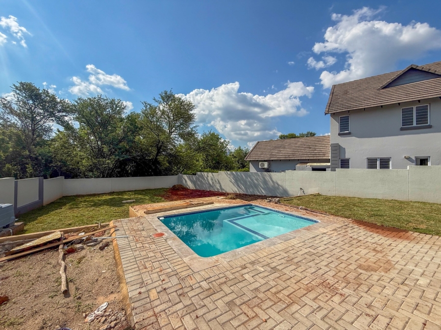 4 Bedroom Property for Sale in Landsmeer Residential Estate North West